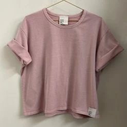 Anorak Every Thing We Wear Michelle Boxy Cut T-shirt Organic Cotton Strawberry Ice Cream