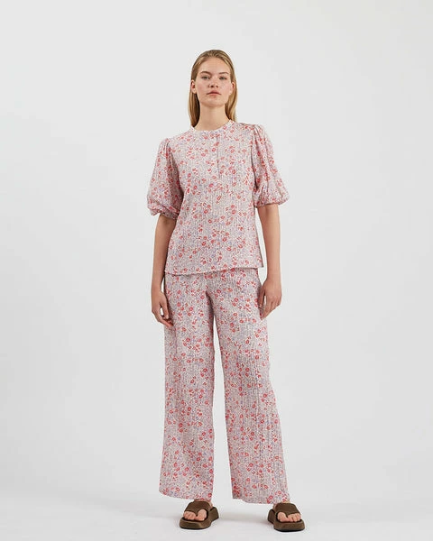 Anorak Minimum Liretta Blouse Top Shirt Ditsy Floral Pink Red White 1 Anorak Minimum Liretta Blouse Top Shirt Ditsy Floral Pink Red White