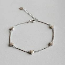 Anorak Sterling Sliver Delicate Chain Bracelet With Hearts