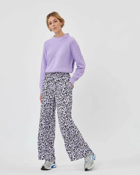 Anorak Minimum Cikka Loose Fit Print Fabric Trousers Lilac Black White Abstract Print 3 Anorak Minimum Cikka Loose Fit Print Fabric Trousers Lilac Black White Abstract Print