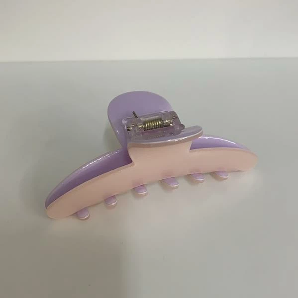 Anorak Pink And Lilac Candy Claw Clip 1 Anorak Pink And Lilac Candy Claw Clip