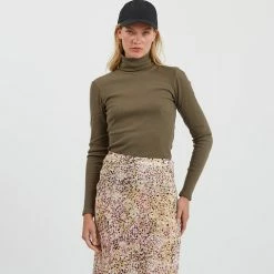 Anorak Minimum Rolli Roll Neck Polo Ribbed Tigers Eye Olive Modal 5 Anorak Minimum Rolli Roll Neck Polo Ribbed Tigers Eye Olive Modal