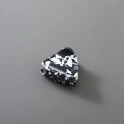 Anorak Acrylic Hair Claw 4.5 Cm Black And White