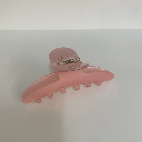 Anorak Pink Candy Claw Clip 1 Anorak Pink Candy Claw Clip