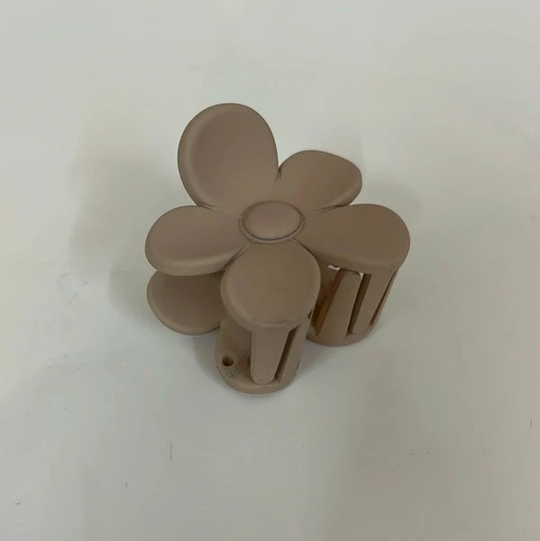 Anorak Small Matt Flower Claw Clip Beige 1 Anorak Small Matt Flower Claw Clip Beige